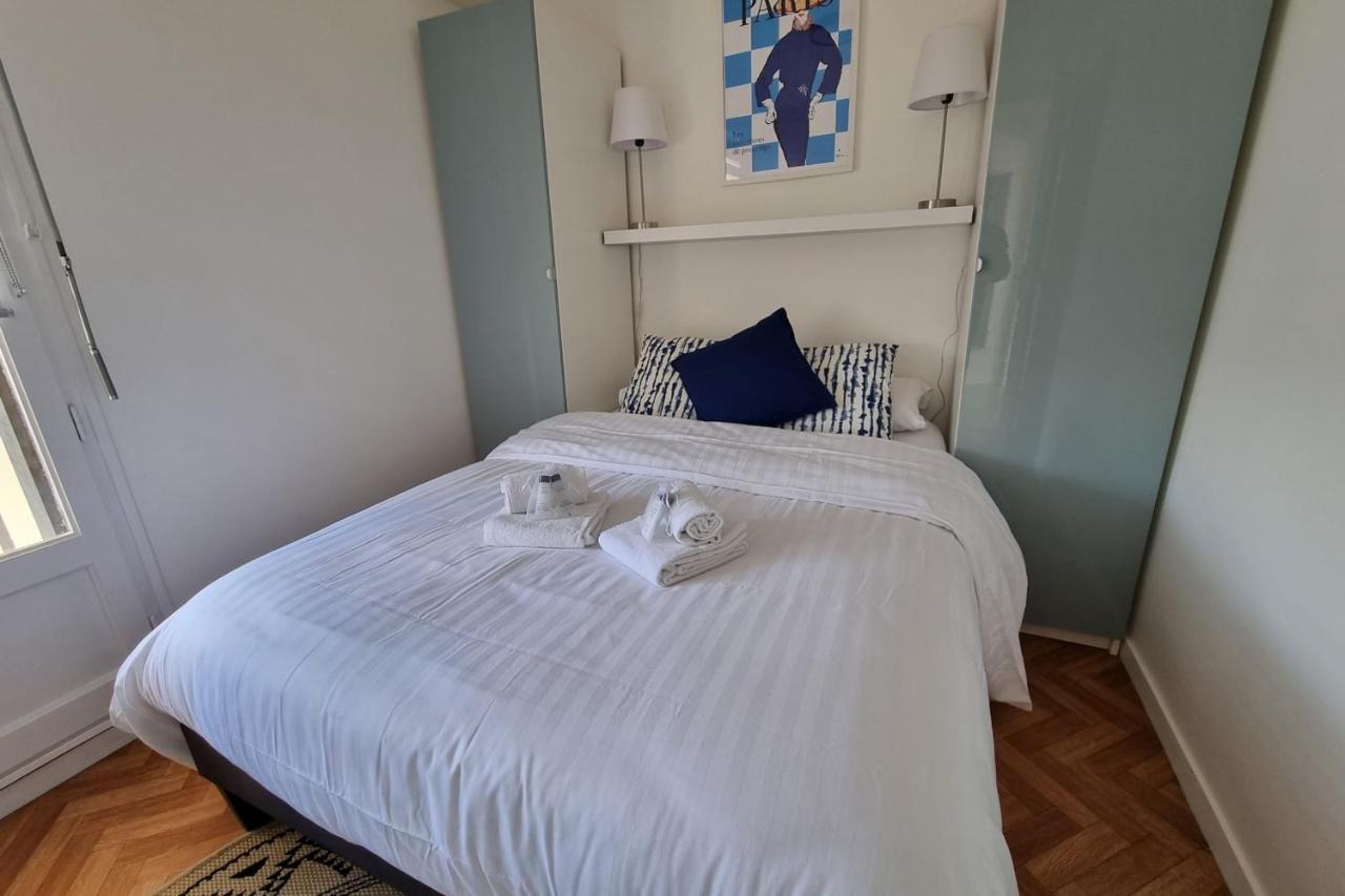 Beautiful Apartment With Gardenlk Cabourg Esterno foto